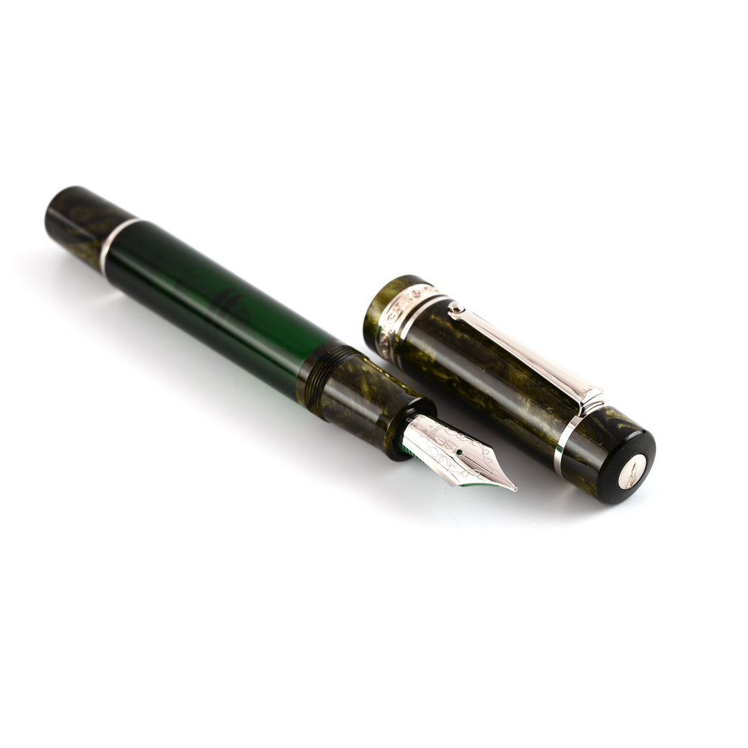 Delta | Mid Size Plus | Limited Edition No.8 | Fountain Pen | - Royal Green CT