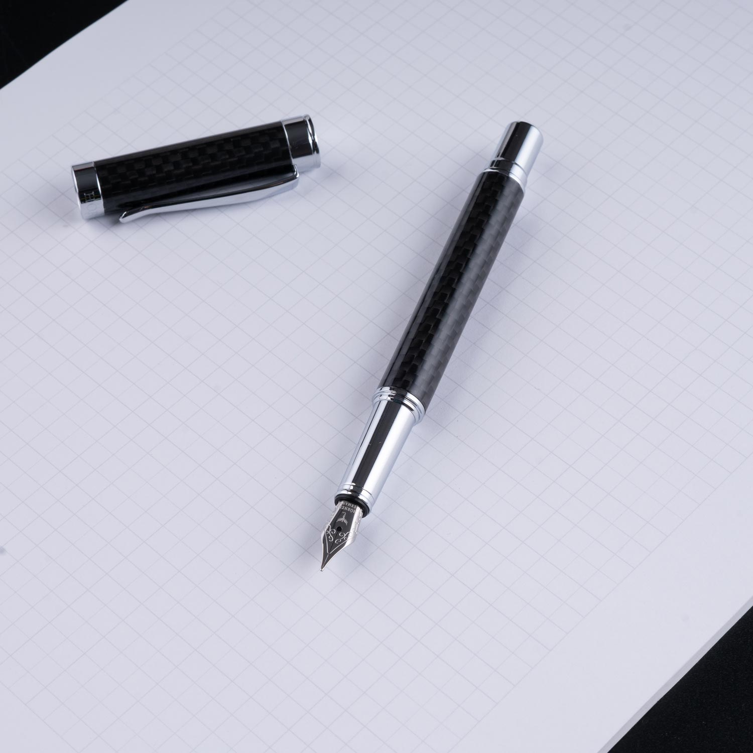 Horner | One | Fountain Pen | - Carbon