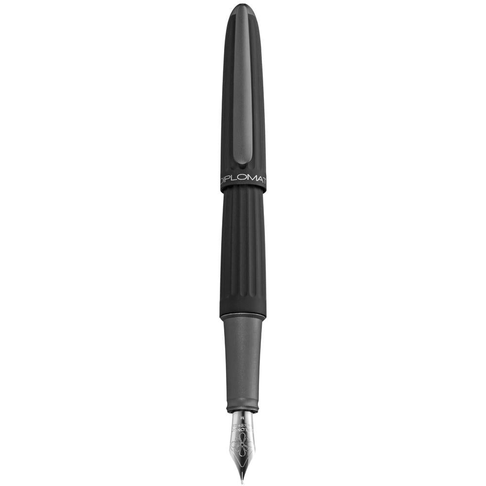 Diplomat | Aero | Fountain Pen | - Black