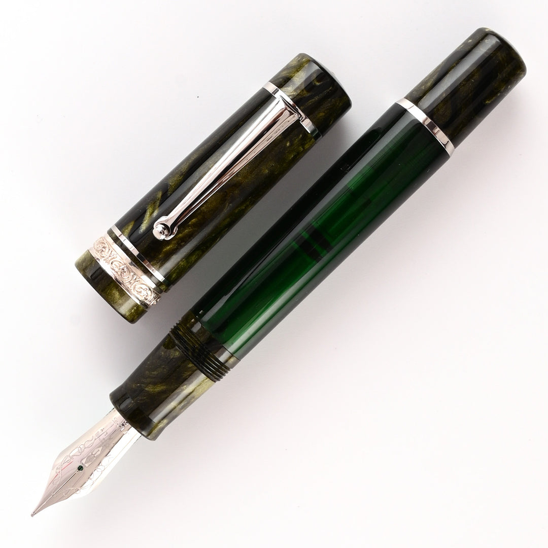 Delta | Mid Size Plus | Limited Edition No.8 | Fountain Pen | - Royal Green CT