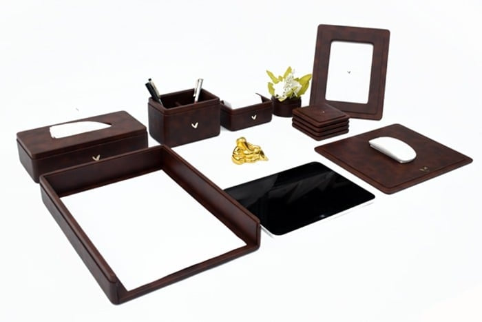 Unmet Desire| Desk Set | Light | SO8 | -Classic Brown